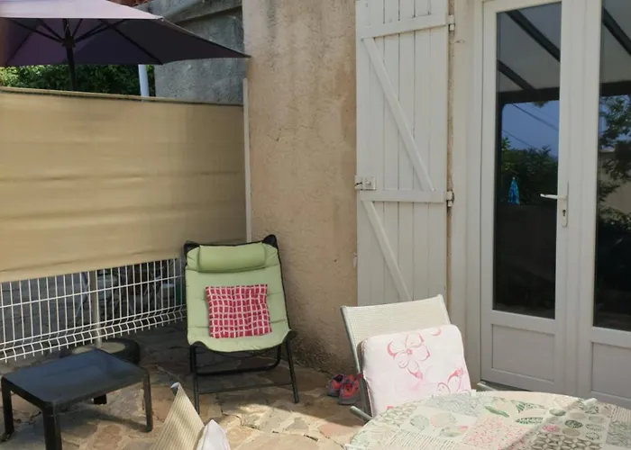 Διαμέρισμα Les Restanques Du Sud 2 *